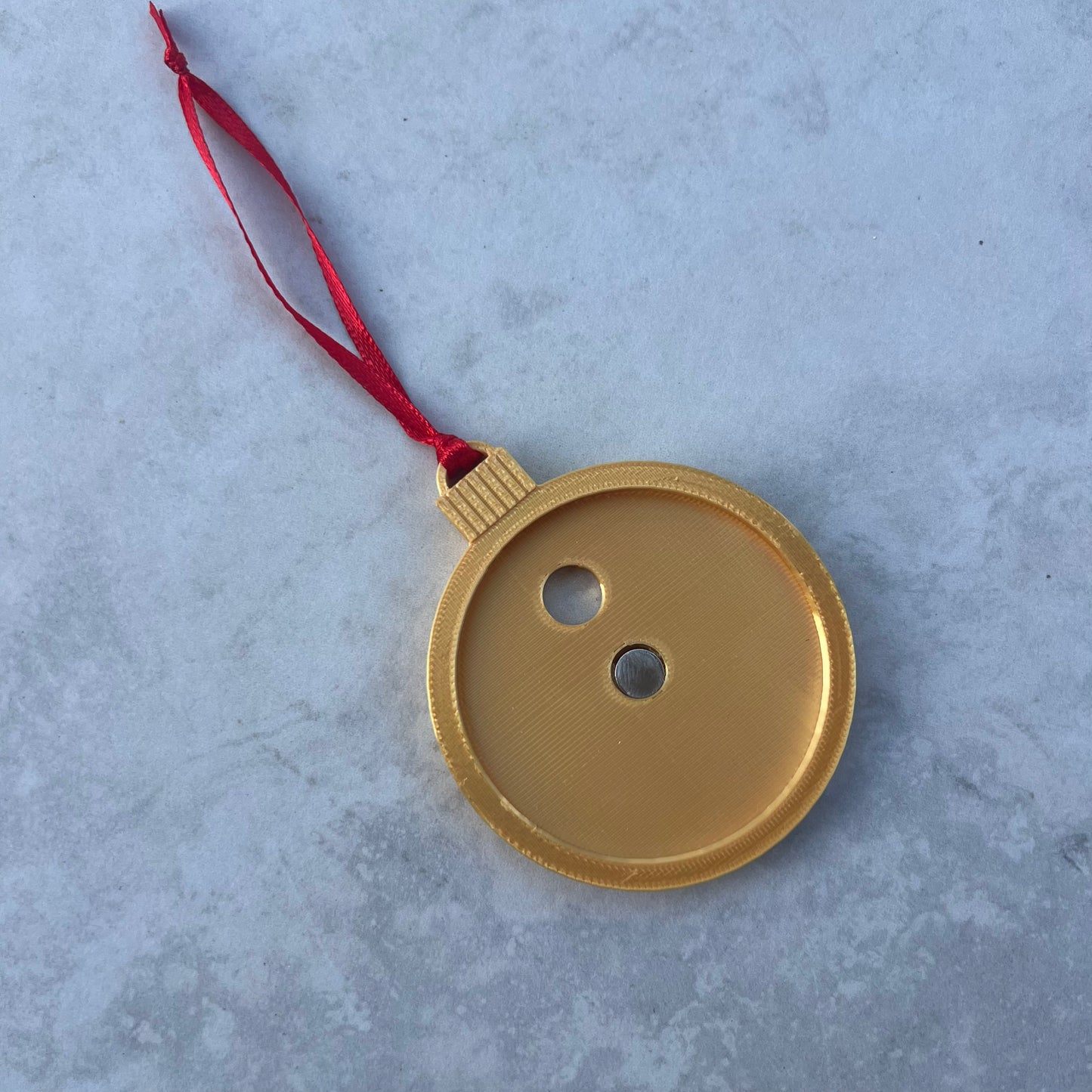 Round Magnet Ornament Frame (58mm)